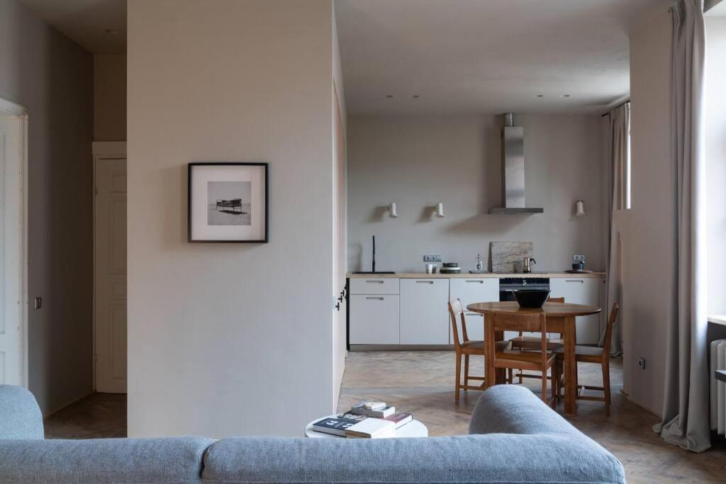 Authentic 1 Bd Old Town Apartment By Hostlovers Kaunas Exterior foto